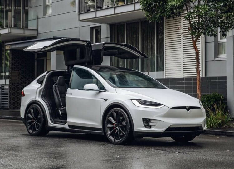 В чём различия между Tesla Model Y и Model 3