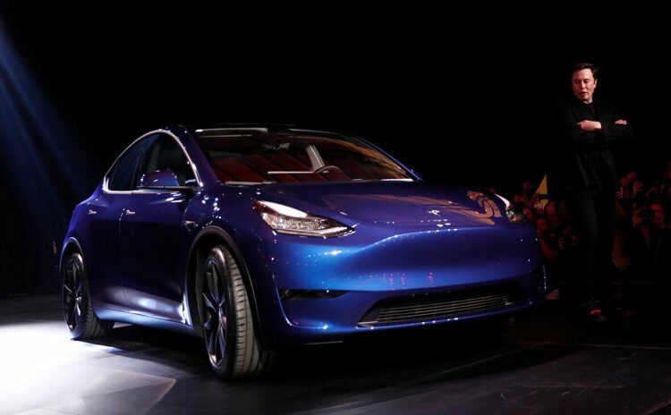 Электрический кроссовер Tesla Model Y официально представлен